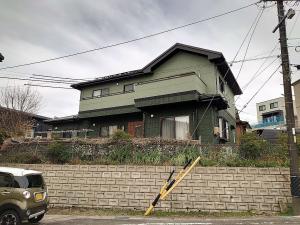外壁をモスグリーンにイメージチェンジ