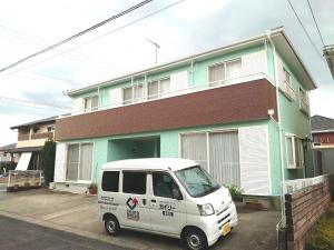 外壁をかわいくミントグリーンで塗装しました。